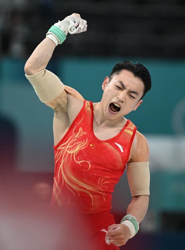 九游体育-“双杠奇才”断崖式领先，邹敬园巴黎成功卫冕