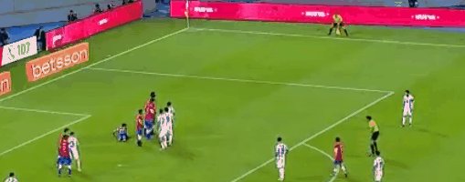 1622771446585095572.gif 九游体育-【世预赛】梅西点射+中柱 桑切斯扳平 阿根廷平智利