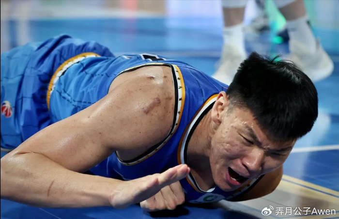 九游体育登录入口-连续7场被弃用!拿600万带薪看球,球迷:中国最成功的打工人|范子铭|许利民|北京队|北京|浙江队_新浪体育_新浪新闻